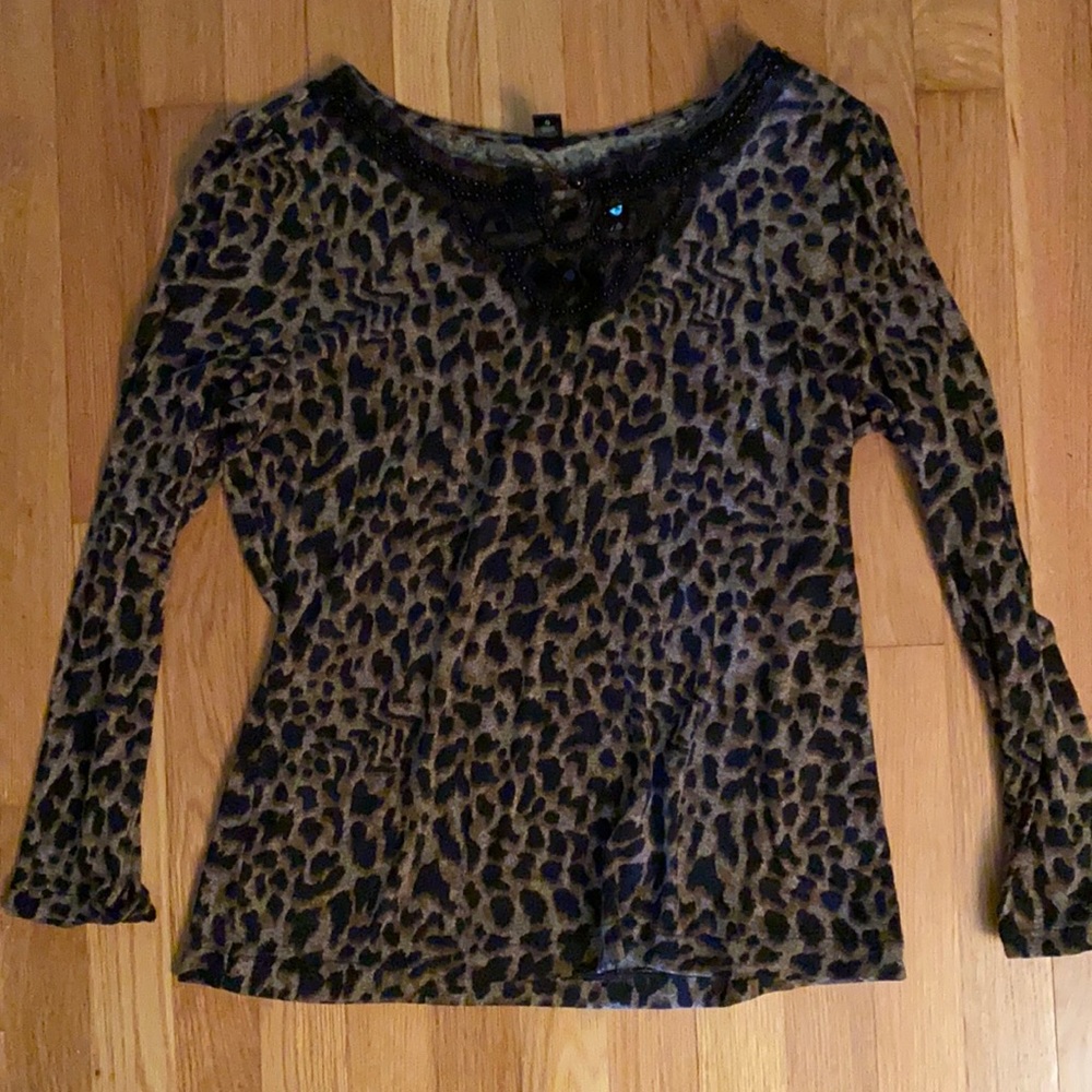 Large women’s leopard top East5th brand